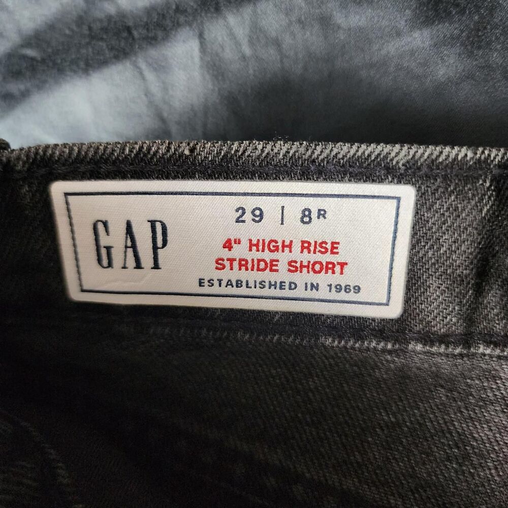 Gap Women's Black Shorts - Picture 4 of 7